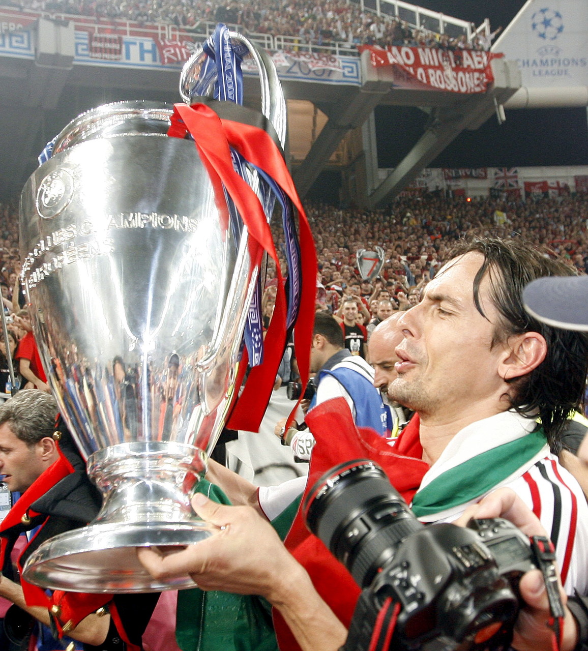 以激活中场 以激活中场