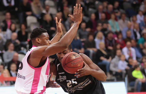 国家体育总局：苏超单场上座超6万 带动江苏多场景消费380亿元